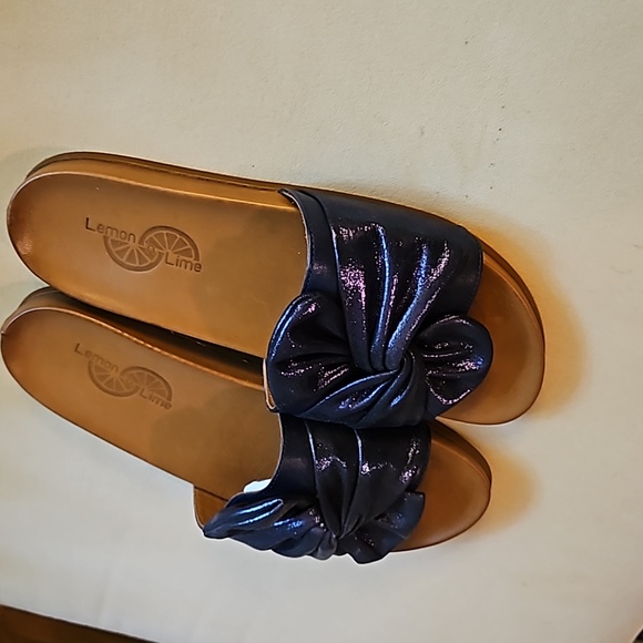 Lemon 'n Lime Navy Iridescent Suede Slides with Twist Bow - Picture 5 of 5